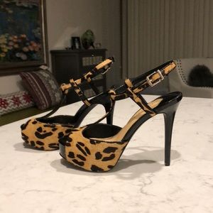 Gianni Bini leopard 4.5 inch stilettos size 6.5